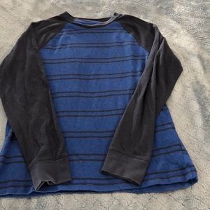 Urban pipeline Boy’s long sleeve shirt. Size L